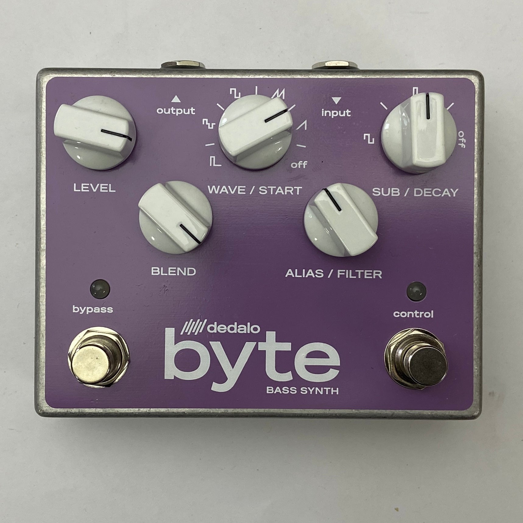 bass synth pedal DEDALO BYT-1 Byte Bass Synth Pedal, (B-STOCK)