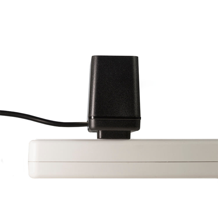 Power-All ECO-Dapter 3000mA 9vdc Power Supply for Guitar Effect Pedals plugged into one spot on extension cable