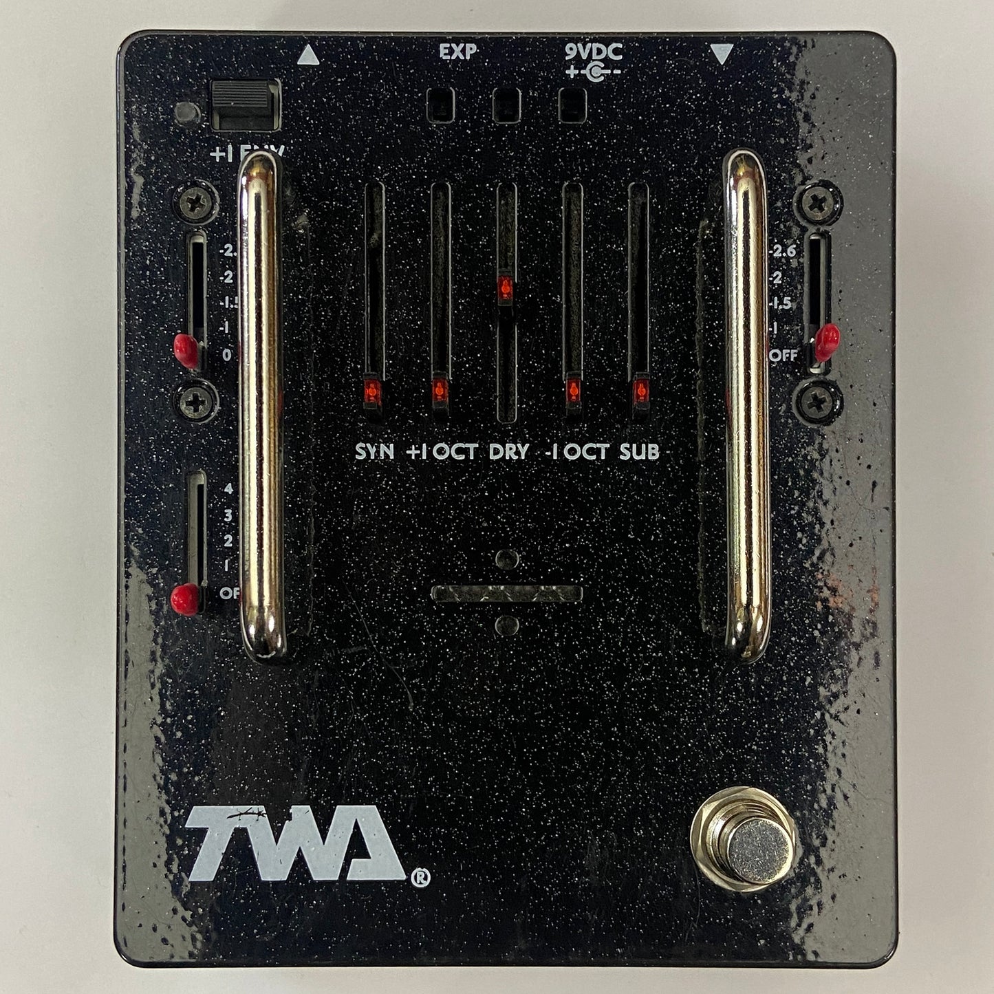 TWA Great Divide Mk. II analog synth octaver <p>(B-STOCK)</p>