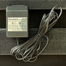 Load image into Gallery viewer, Guyatone AC-2 9vdc Power Supply (B-STOCK)